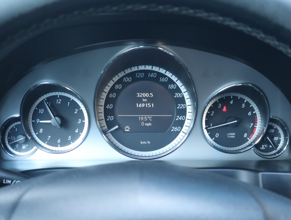 Mercedes-Benz E