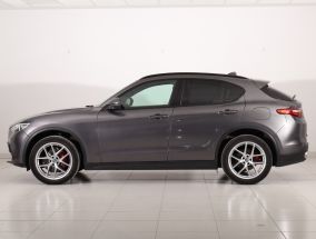 Alfa Romeo Stelvio - 2019