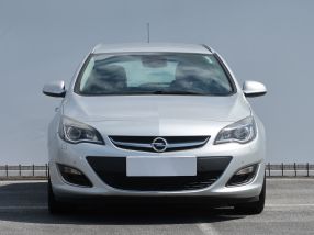 Opel Astra - 2012
