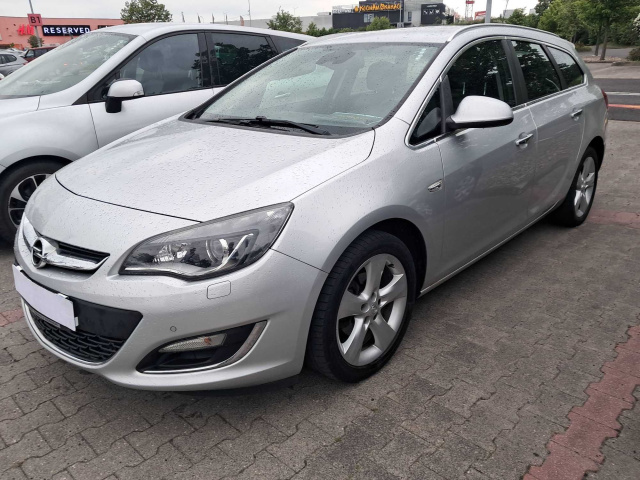 Opel Astra 2012