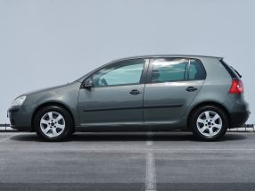 Volkswagen Golf - 2004