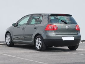 Volkswagen Golf - 2004