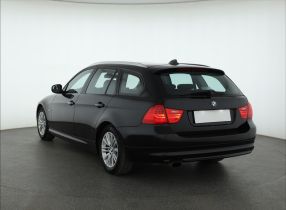 BMW 3 - 2011