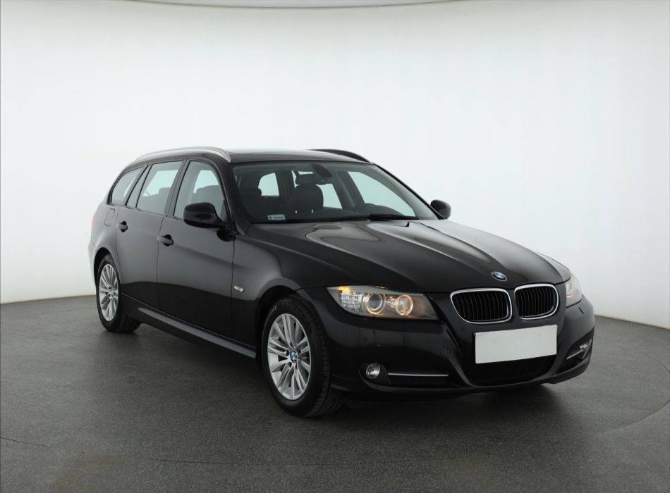BMW 3 - 2011