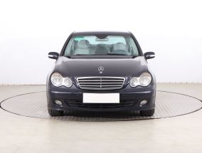 Mercedes-Benz C - 2004