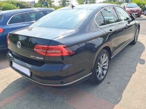 Volkswagen Passat - 2016