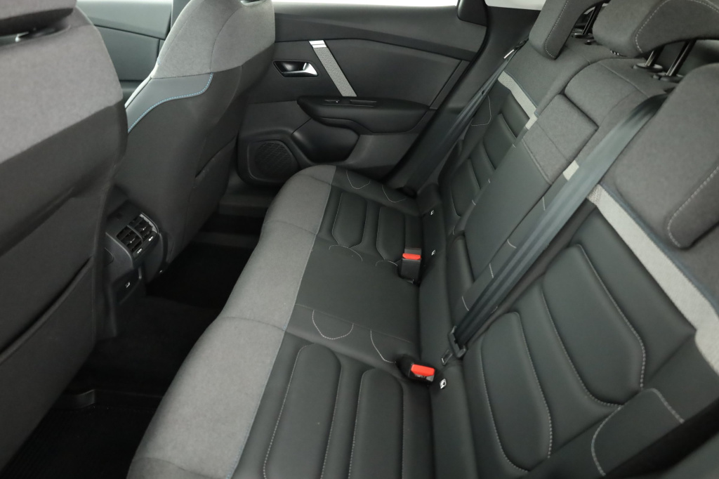 Citroen C4 X