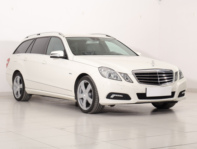 Mercedes-Benz E 2010