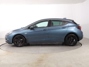 Opel Astra - 2016