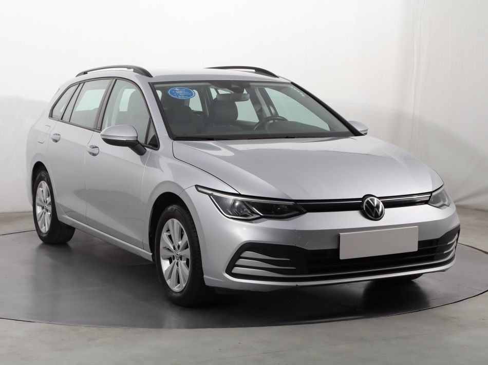 Volkswagen Golf - 2020