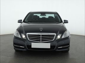 Mercedes-Benz E - 2011
