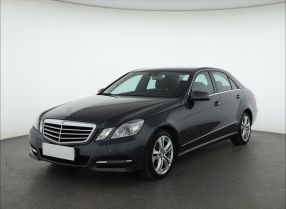 Mercedes-Benz E - 2011