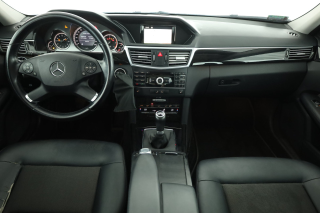 Mercedes-Benz E 220 CDI