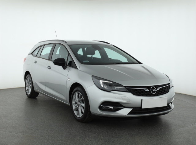 Opel Astra 2021