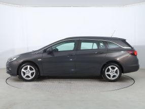 Opel Astra - 2016