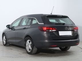 Opel Astra - 2016