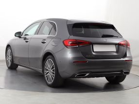 Mercedes-Benz A - 2022
