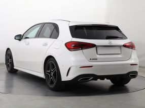Mercedes-Benz A - 2022