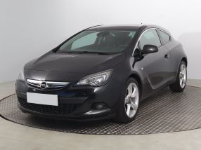 Opel Astra - 2011