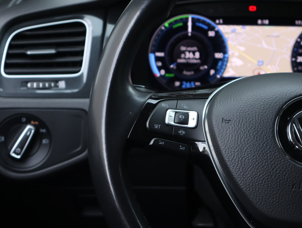 Volkswagen e-Golf