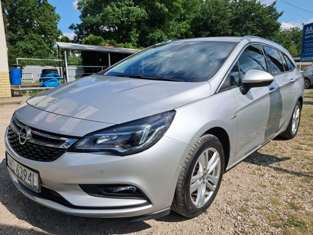 Opel Astra 2016