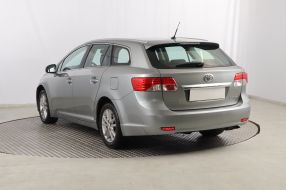 Toyota Avensis - 2012