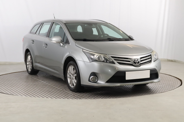 Toyota Avensis 2012