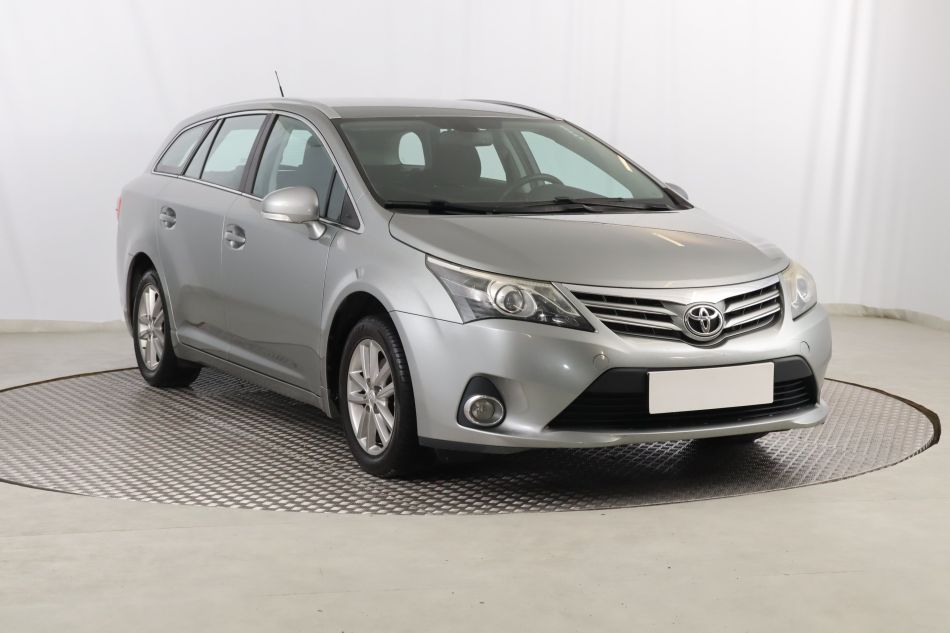 Toyota Avensis - 2012
