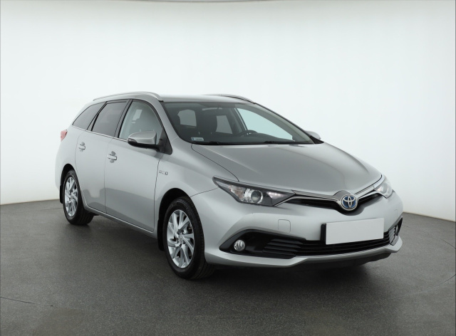 Toyota Auris 2016
