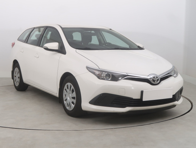 Toyota Auris 2015