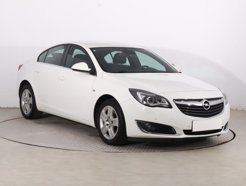 Opel Insignia - 2016