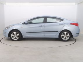 Hyundai Elantra - 2012