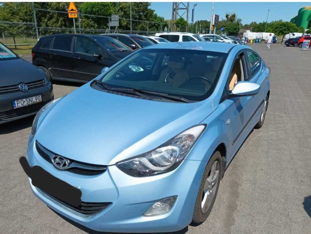 Hyundai Elantra 2012