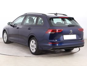 Volkswagen Golf - 2021