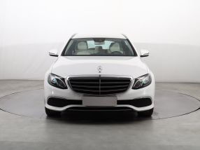 Mercedes-Benz E - 2019