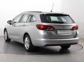 Opel Astra - 2019