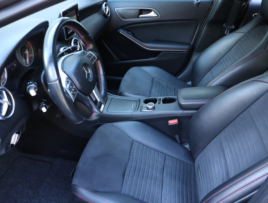 Mercedes-Benz A