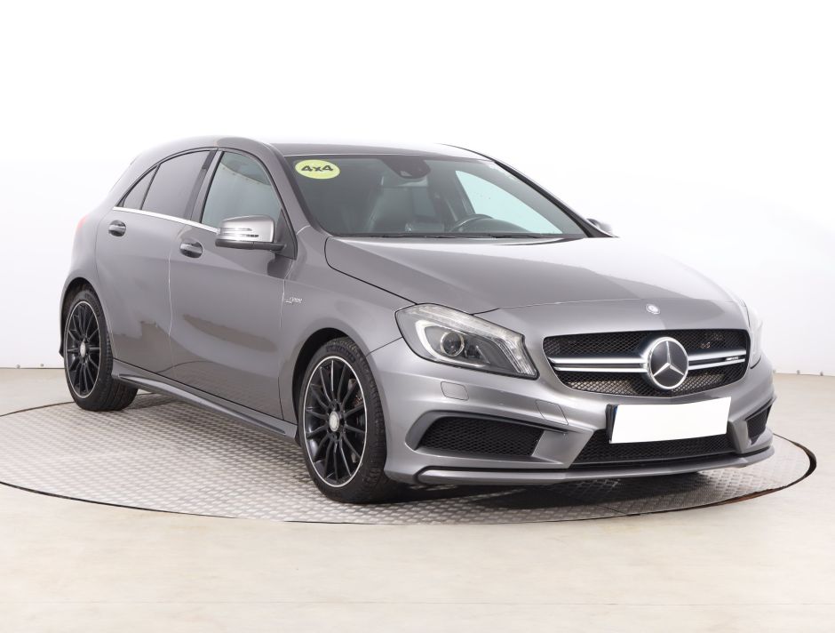Mercedes-Benz A - 2015