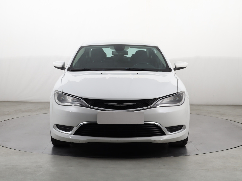 Chrysler 200
