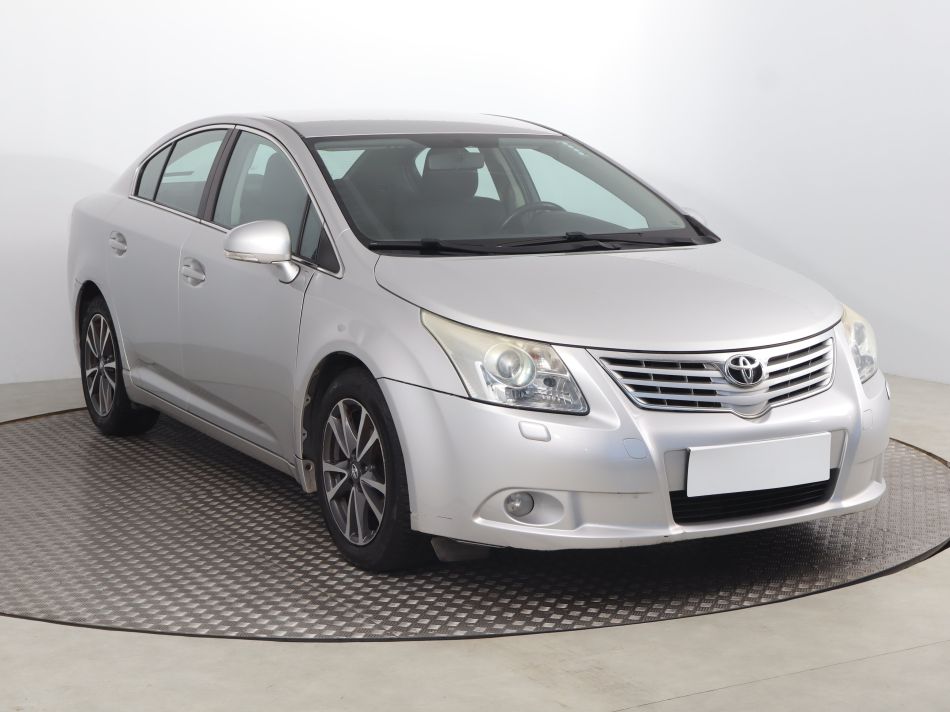 Toyota Avensis - 2010