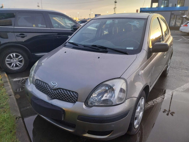 Toyota Yaris 2004