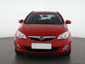 Opel Astra - 2012