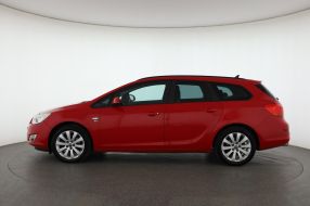 Opel Astra - 2012