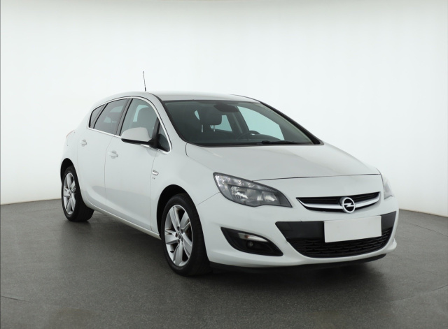 Opel Astra 2013