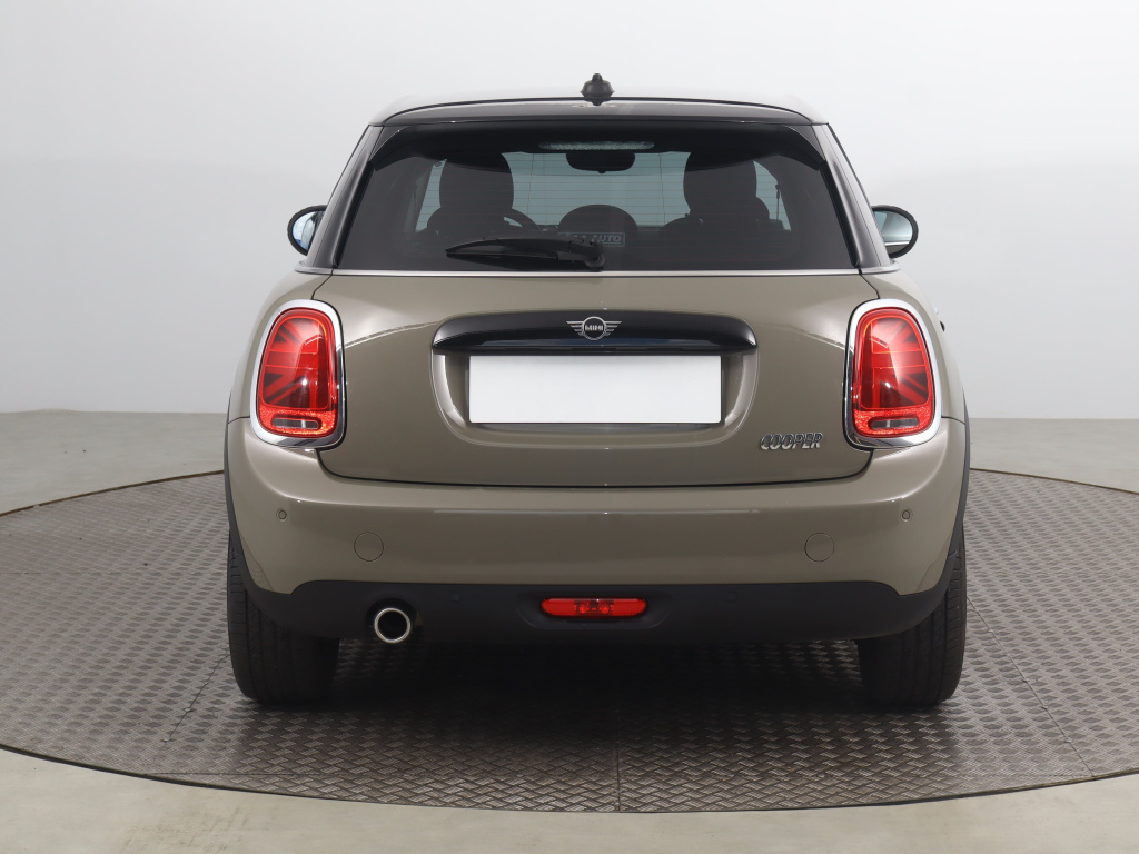MINI 5-door