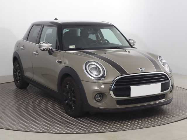 MINI 5-door 2019