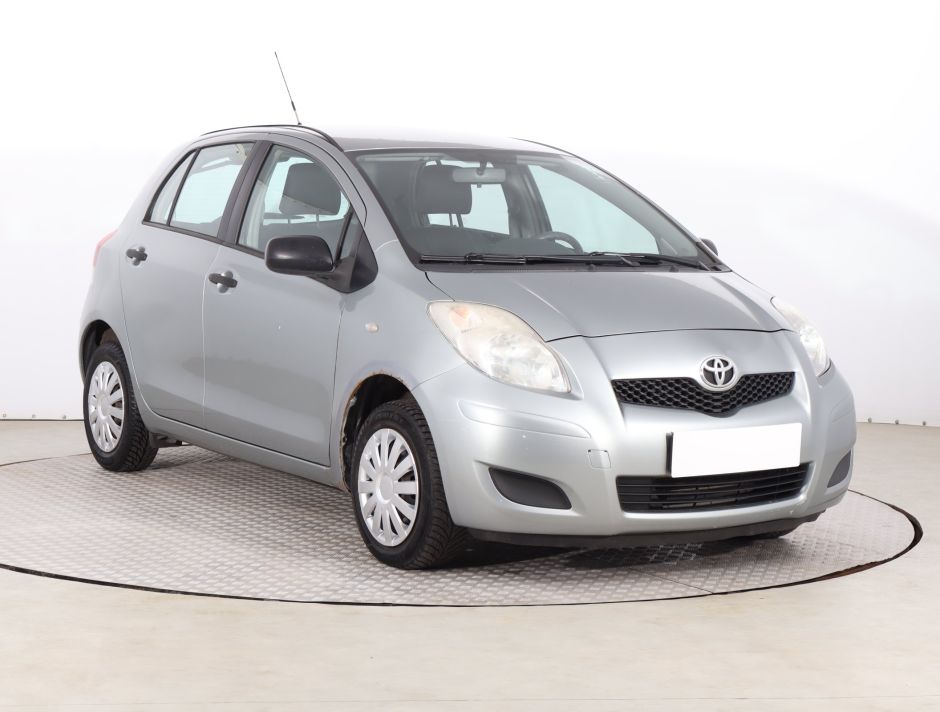 Toyota Yaris - 2011