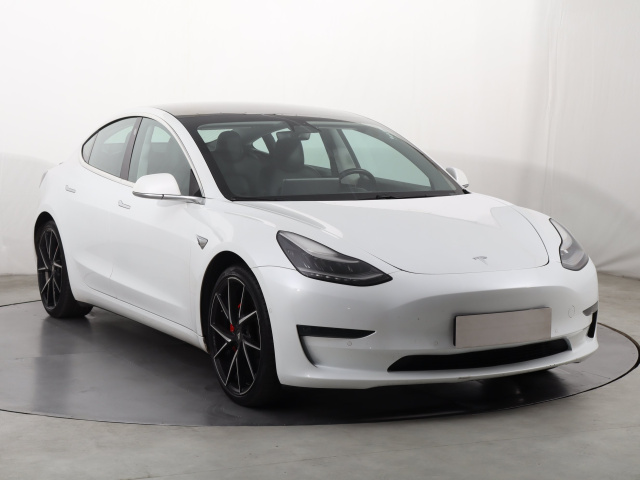 Tesla Model 3 2019