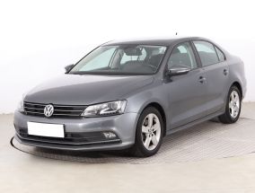 Volkswagen Jetta - 2016