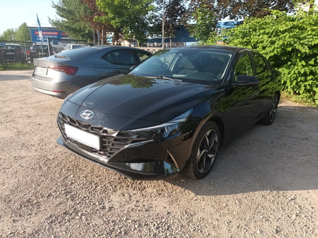 Hyundai Elantra 2021
